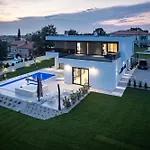 Villa Maem *