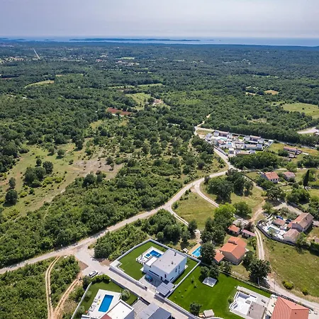 ヴィラ Maem プーラ